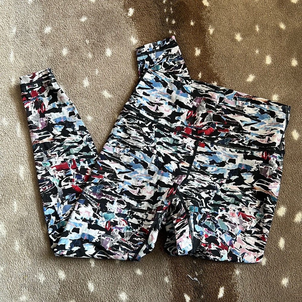Lululemon Leggings Bold Pattern!